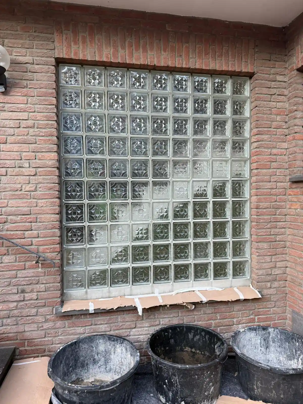 Altes Fenster in Kachelformen